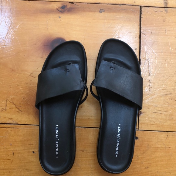 donald pliner fifi slide sandal